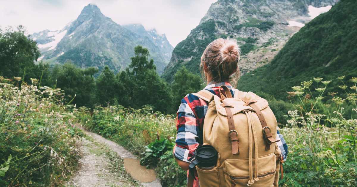 7 Equipamentos Indispensáveis para Aventuras com Mochila em Trilhas