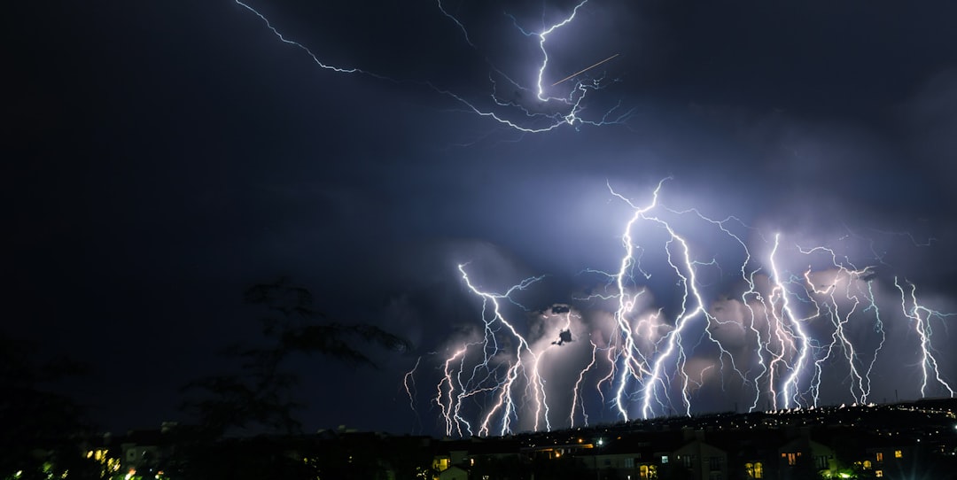 Previsão do Tempo: Como Interpretar Previsões Meteorológicas e Evitar Condições Perigosas